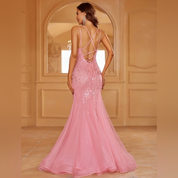 Lace Up Backless Sequin Mermaid Hem Cami Dresses - Picture 2 of 13